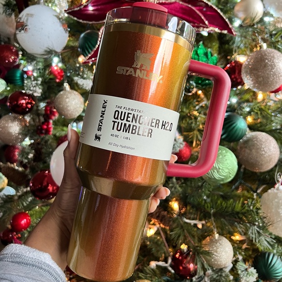 Stanley x Lainey Wilson Country Gold - Picture 1 of 5